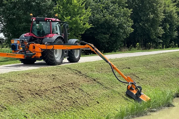 Brazo desbrozador trasero con bisagra de rotación centrada «Libra Hymach» - Características