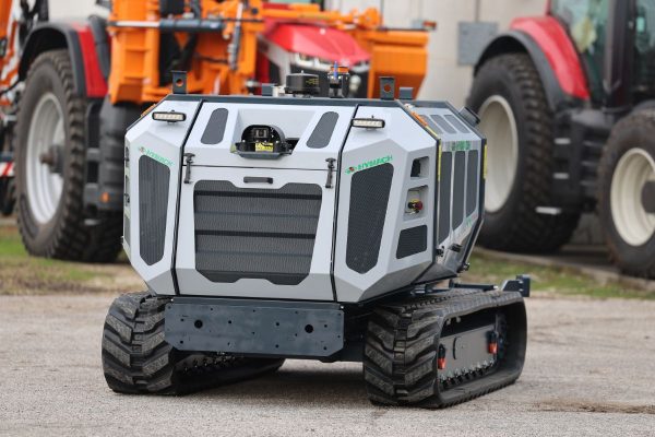 Robot portaherramientas autopropulsado y teledirigido Hymach HERBHY X75 (1)_1200x900