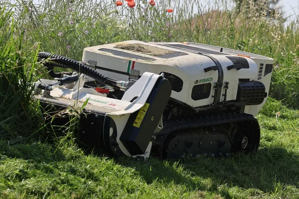 Robot autopropulsado con control remoto para herramientas Herbhy 25 Hymach